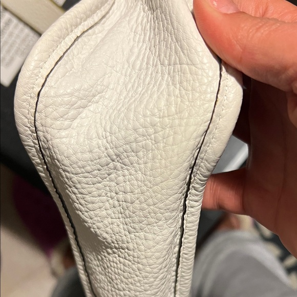 Rebecca Minkoff White Pebble Leather Crossbody bag with gold studs - Picture 10 of 13